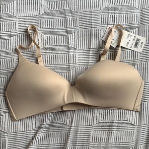 Uniqlo wireless bra